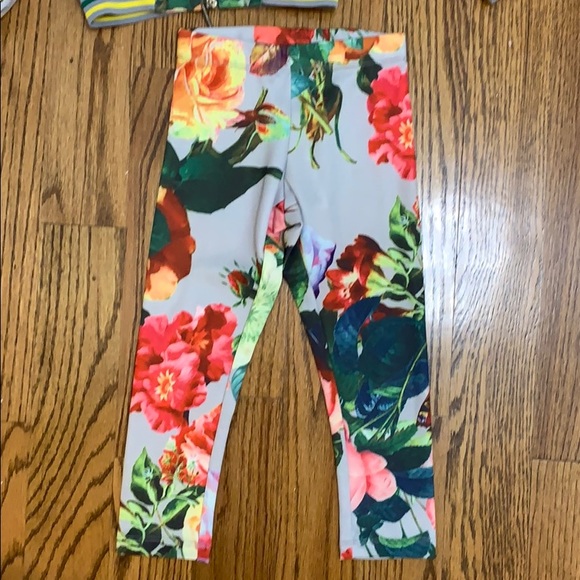 Girls Bright Floral Matching Set - Picture 4 of 6